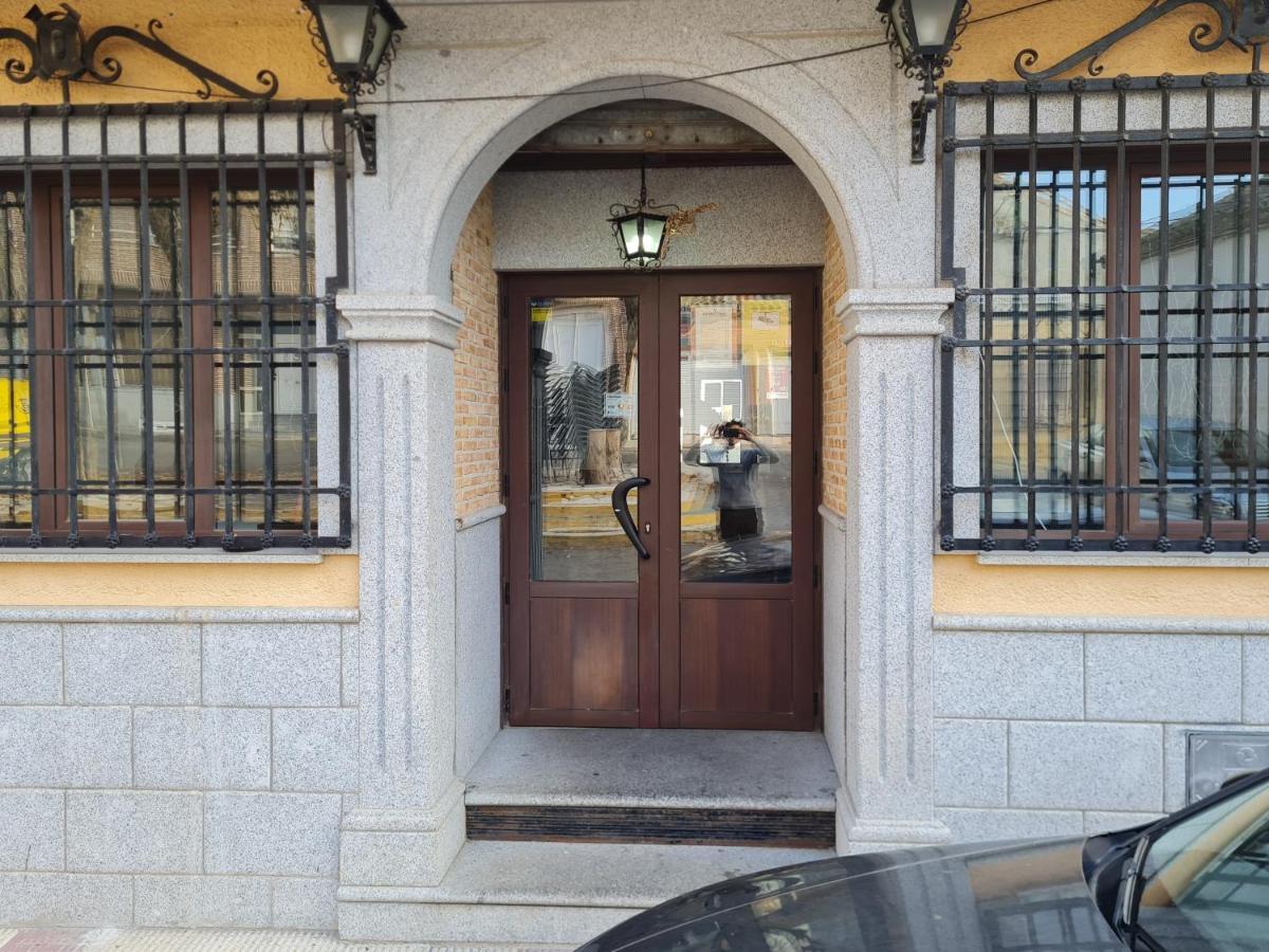 Hostal El Hidalgo Hotel Villaluenga Exterior photo
